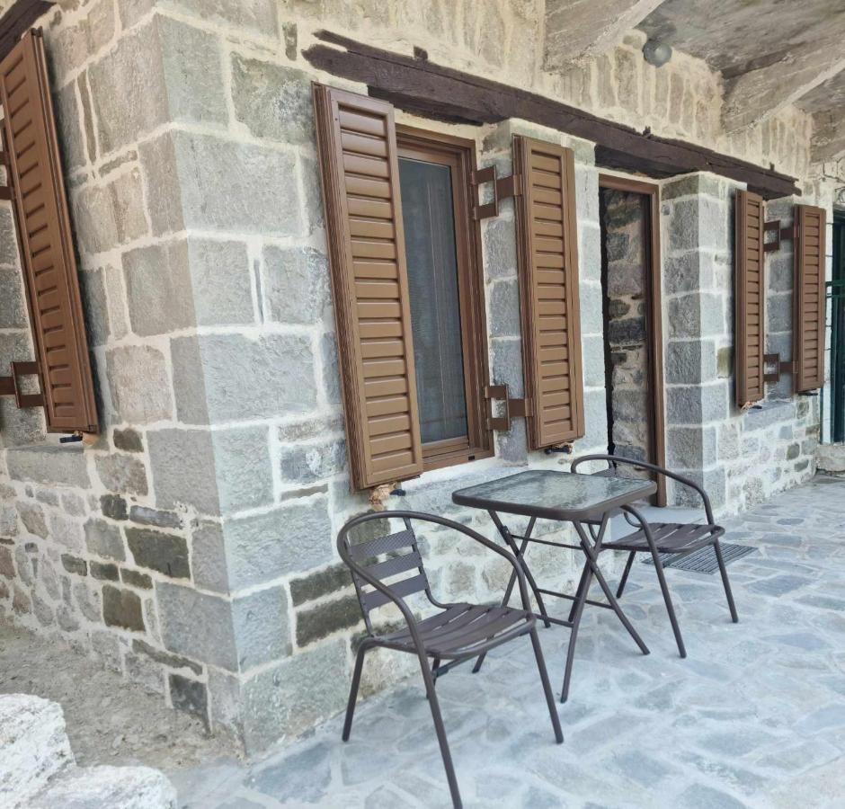 Οικιεσ Παλιοσ Φουρνοσ Appartement Pramanta Buitenkant foto